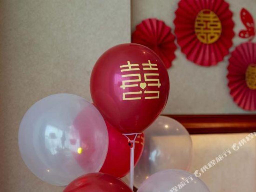 Nanchang Galactic Peace International Hotel Exterior foto